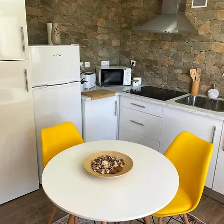 Cantinho D'aldeia - Jacuzzi Nyaraló *