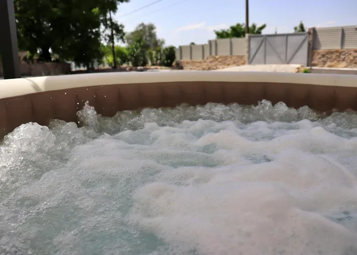 Feriehus Cantinho D'aldeia - Jacuzzi