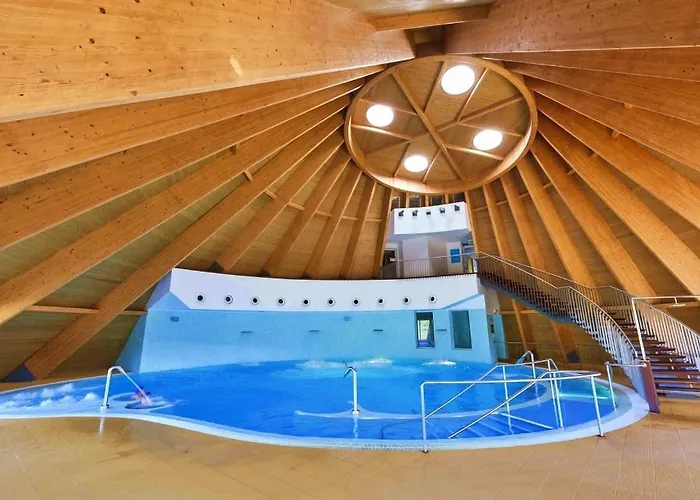 Feriehus Cantinho D'aldeia - Jacuzzi