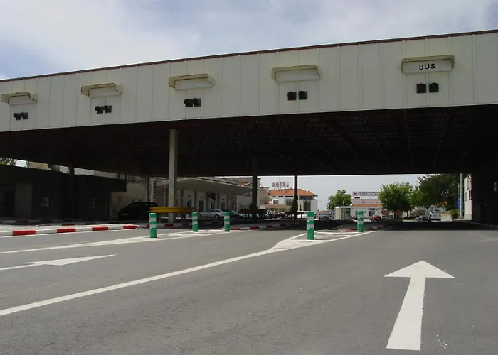 Feriehus Cantinho D'aldeia - Jacuzzi Guarda