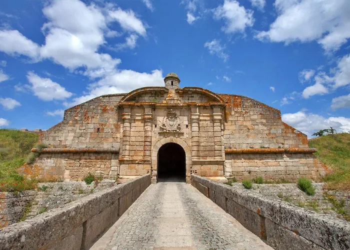 Feriehus Cantinho D'aldeia - Jacuzzi Guarda